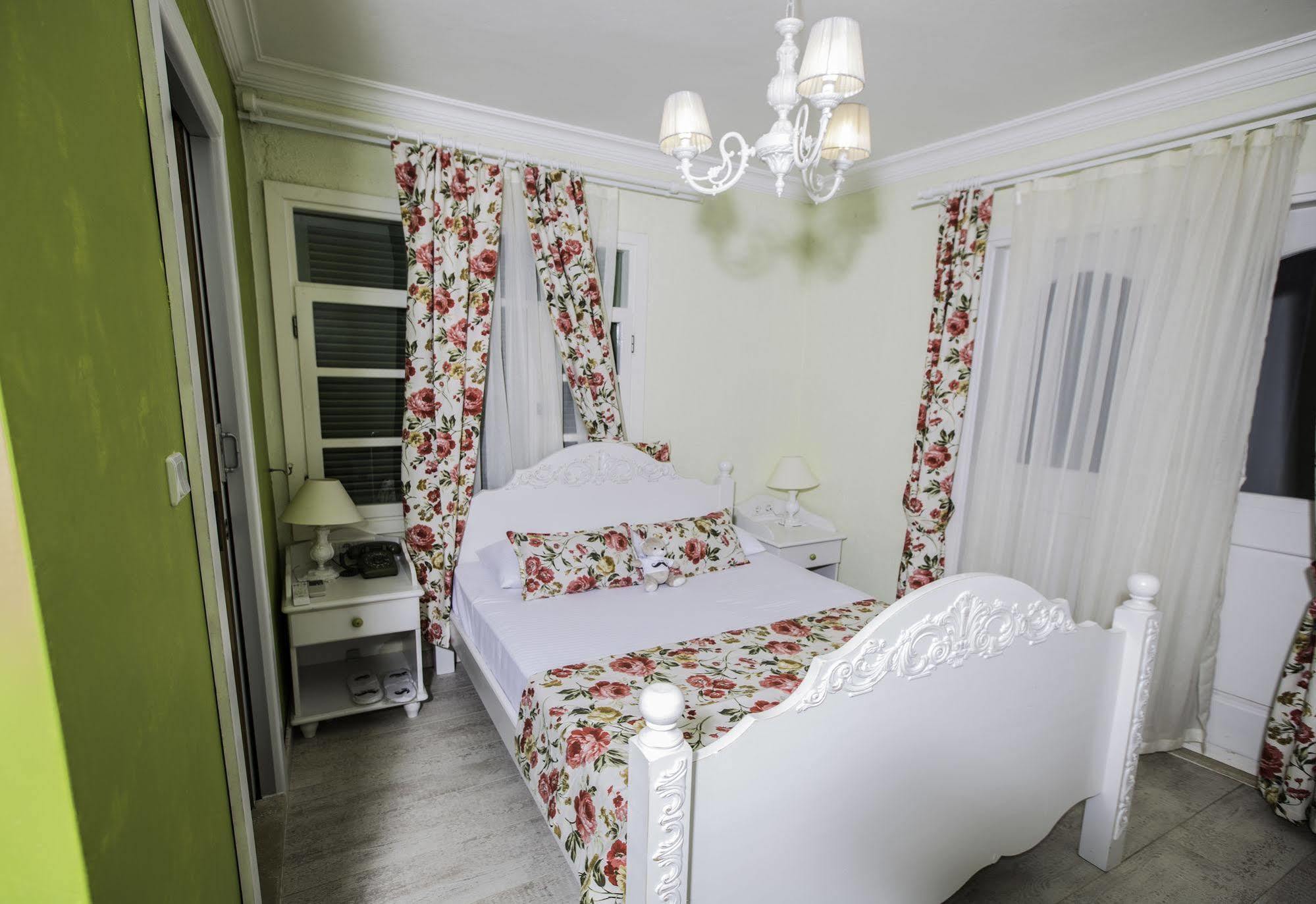 The White Hotel Alaçatı Esterno foto