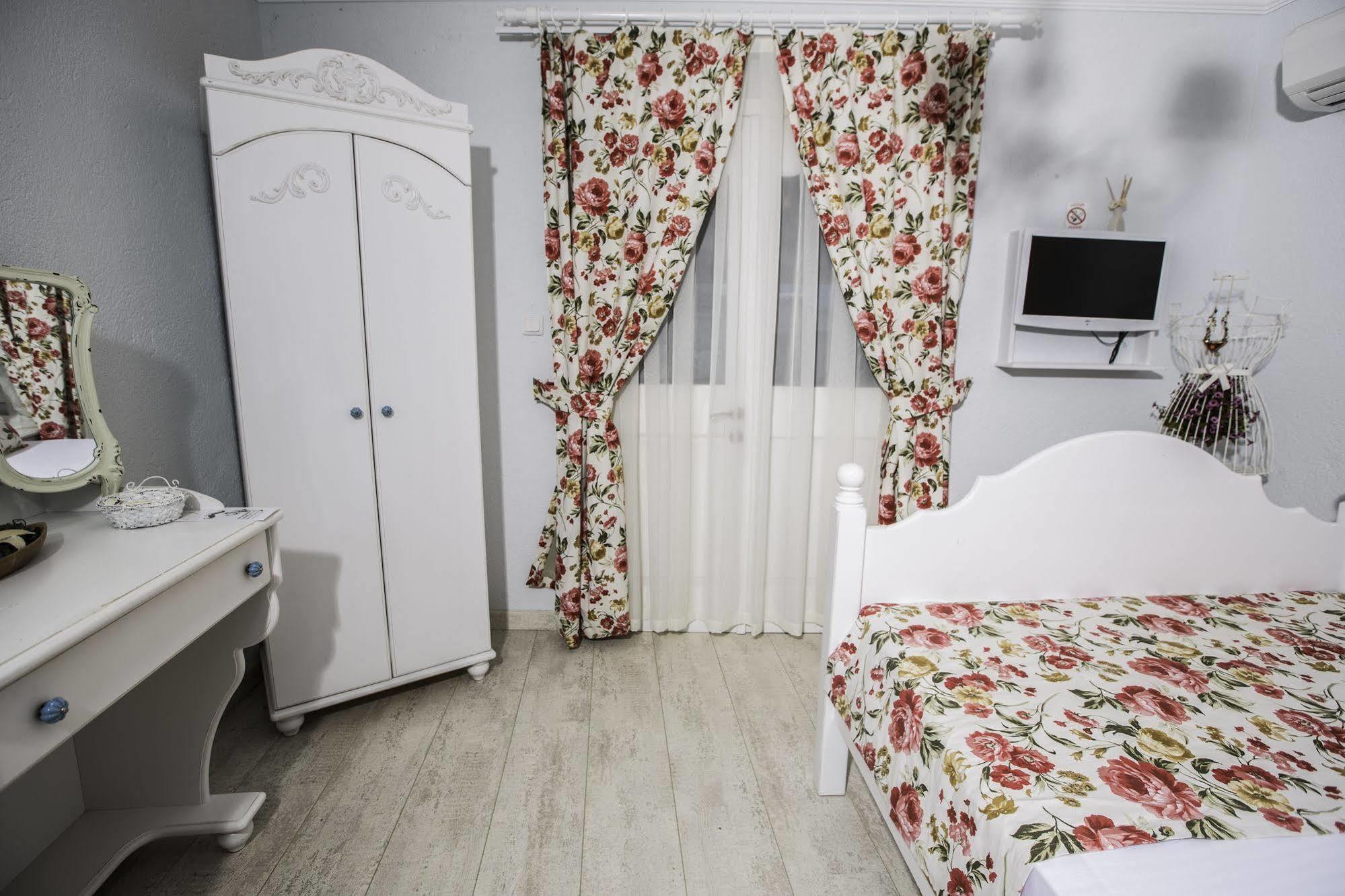 The White Hotel Alaçatı Esterno foto